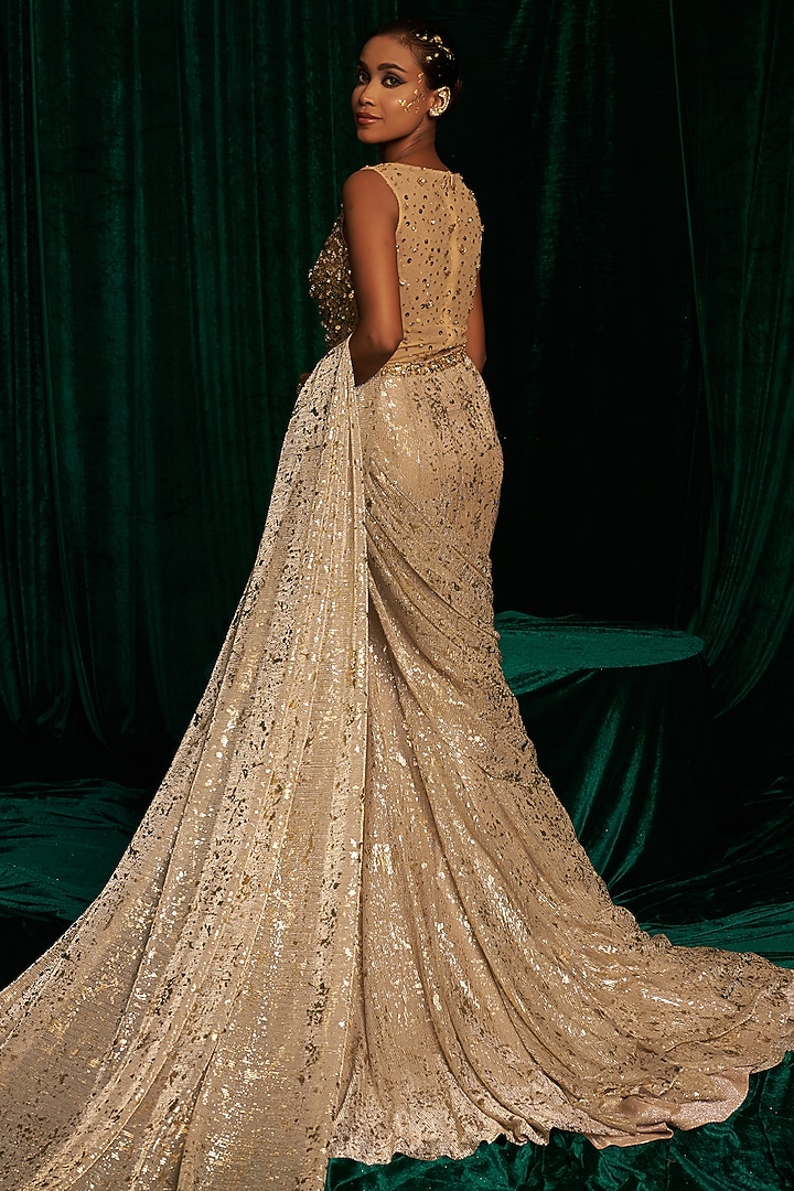 Gold Crinkle Foil Sequins Embroidered Fish-Cut Wedding Saree Set by MEHAK MAKHIJA at Pernia's Pop Up Shop