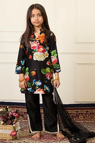 Black Handwoven Chanderi Printed Kurta Set For Girls by Mamma Plz