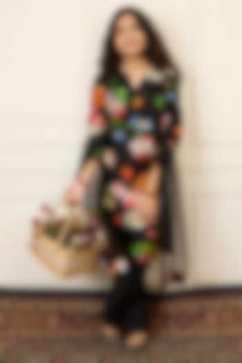 Black Handwoven Chanderi Printed Kurta Set For Girls by Mamma Plz at Pernia's Pop Up Shop