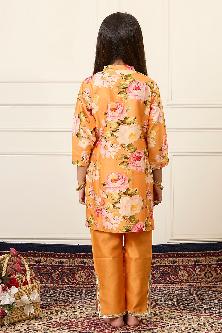 Yellow Handwoven Chanderi Printed Kurta Set For Girls by Mamma Plz at Pernia's Pop Up Shop