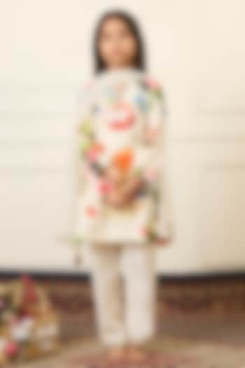 Ivory Handwoven Chanderi Printed Kurta Set For Girls by Mamma Plz at Pernia's Pop Up Shop
