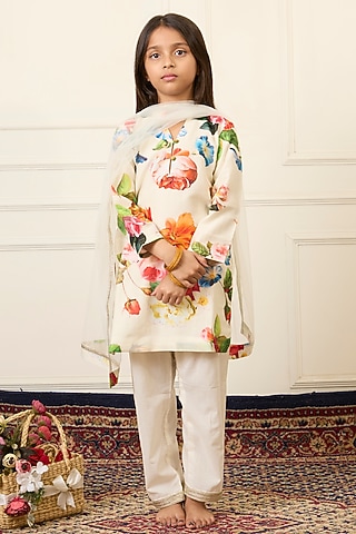 Ivory Handwoven Chanderi Printed Kurta Set For Girls by Mamma Plz