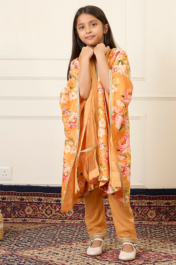 Yellow Handwoven Chanderi Printed Kaftan Set For Girls by Mamma Plz at Pernia's Pop Up Shop