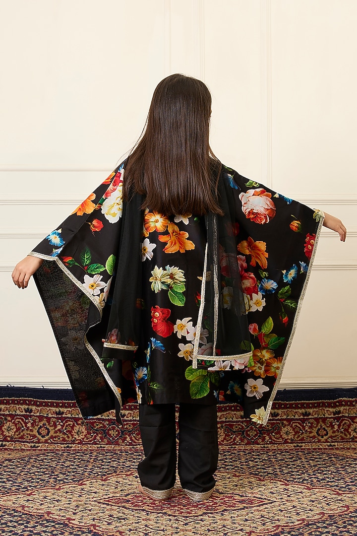 Black Handwoven Chanderi Printed Kaftan Set For Girls by Mamma Plz at Pernia's Pop Up Shop