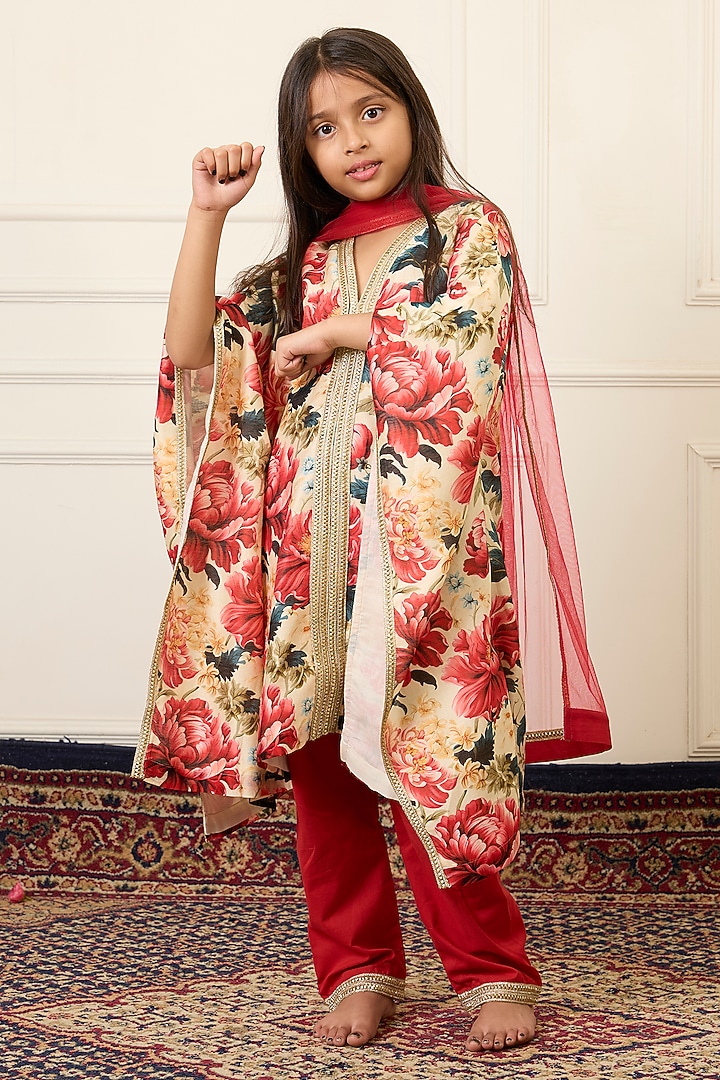 Maroon Handwoven Chanderi Printed Kaftan Set For Girls by Mamma Plz at Pernia's Pop Up Shop