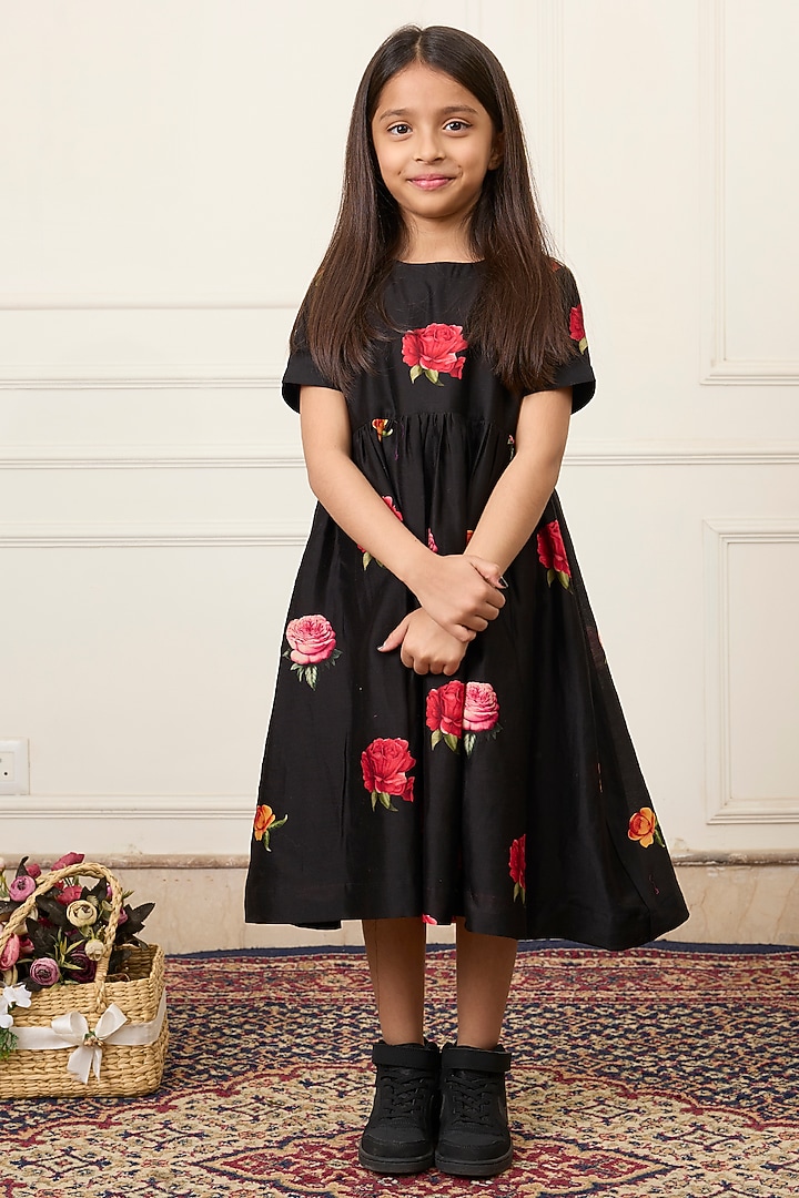 Black Handwoven Chanderi Printed Dress For Girls by Mamma Plz at Pernia's Pop Up Shop