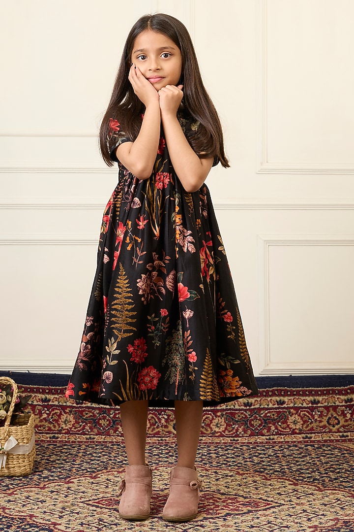 Black Handwoven Chanderi Printed Dress For Girls by Mamma Plz at Pernia's Pop Up Shop