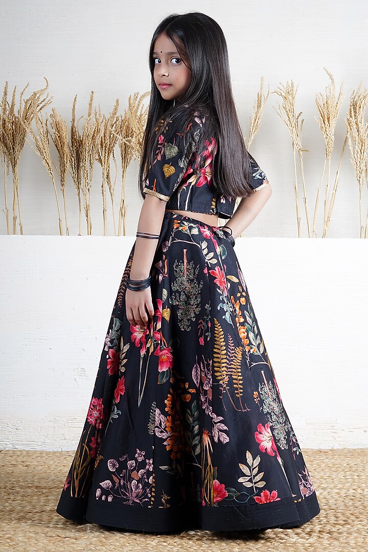 Black Handwoven Chanderi Floral Printed Lehenga Set For Girls by Mamma Plz at Pernia's Pop Up Shop