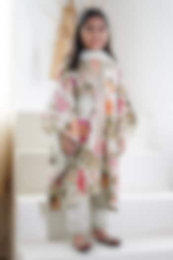 Green handwoven Chanderi Floral Printed Kaftan Set For Girls by Mamma Plz at Pernia's Pop Up Shop