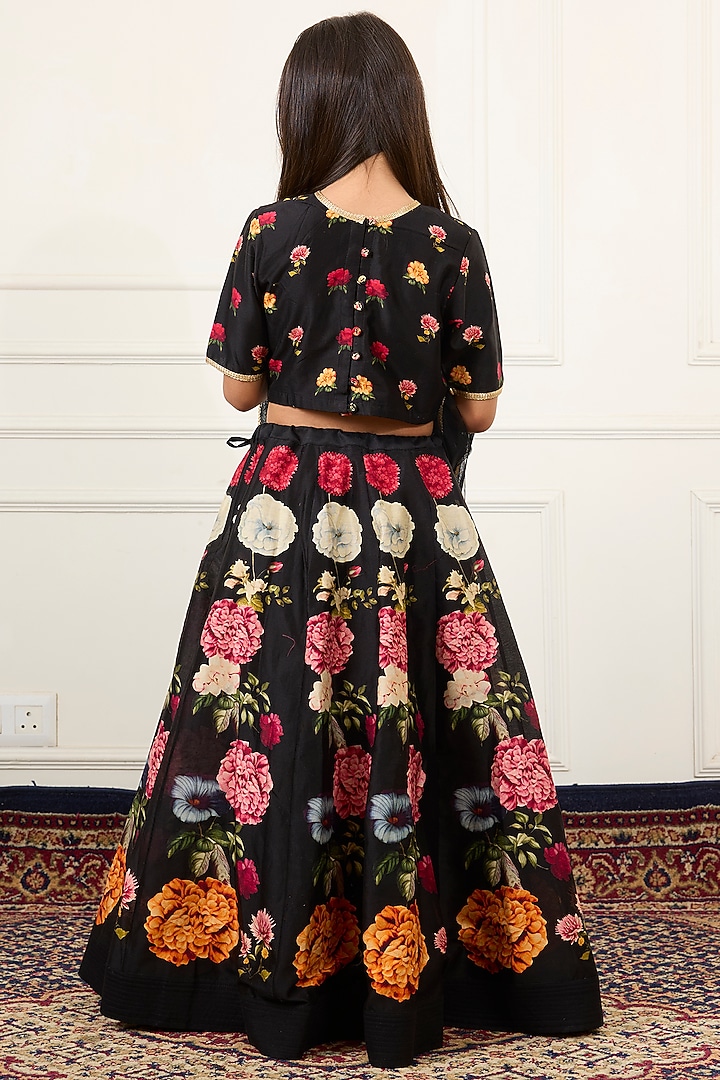 Black Handwoven Chanderi Floral Digital Printed Lehenga Set For Girls by Mamma Plz at Pernia's Pop Up Shop