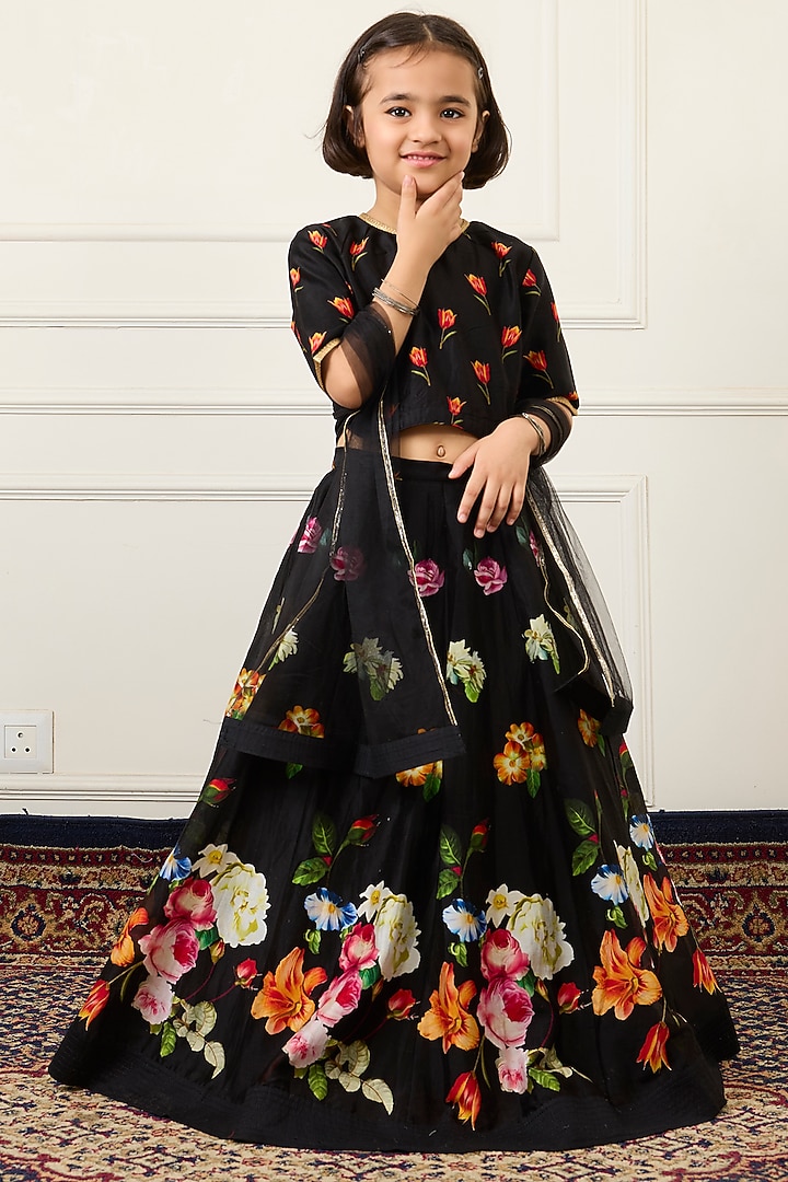 Black Handwoven Chanderi Floral Digital Printed Lehenga Set For Girls by Mamma Plz at Pernia's Pop Up Shop