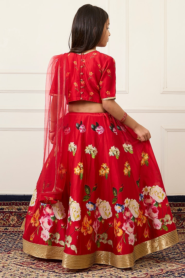 Red Handwoven Chanderi Floral Digital Printed Lehenga Set For Girls by Mamma Plz at Pernia's Pop Up Shop