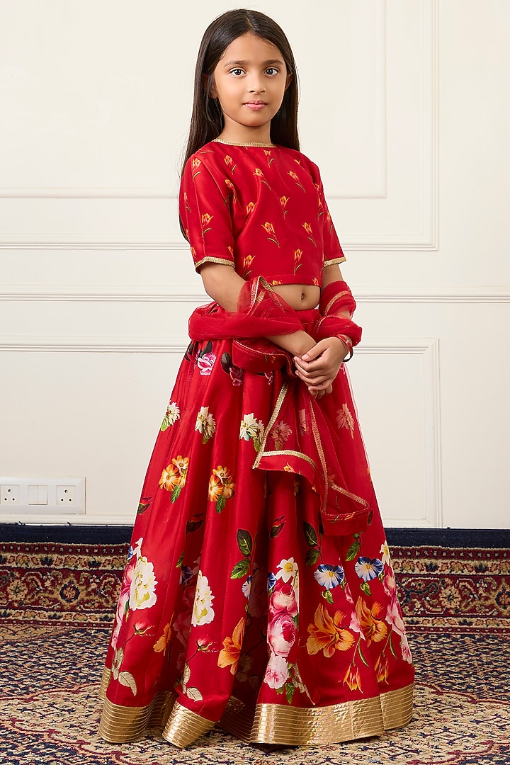 Red Handwoven Chanderi Floral Digital Printed Lehenga Set For Girls by Mamma Plz at Pernia's Pop Up Shop
