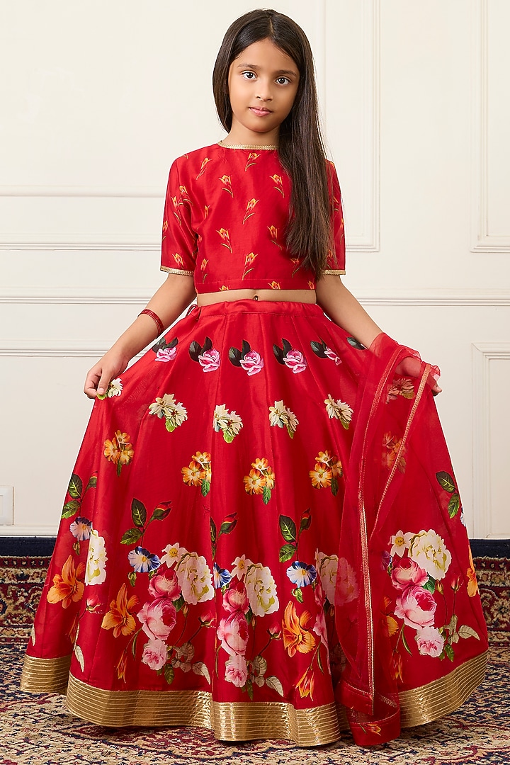 Red Handwoven Chanderi Floral Digital Printed Lehenga Set For Girls by Mamma Plz at Pernia's Pop Up Shop