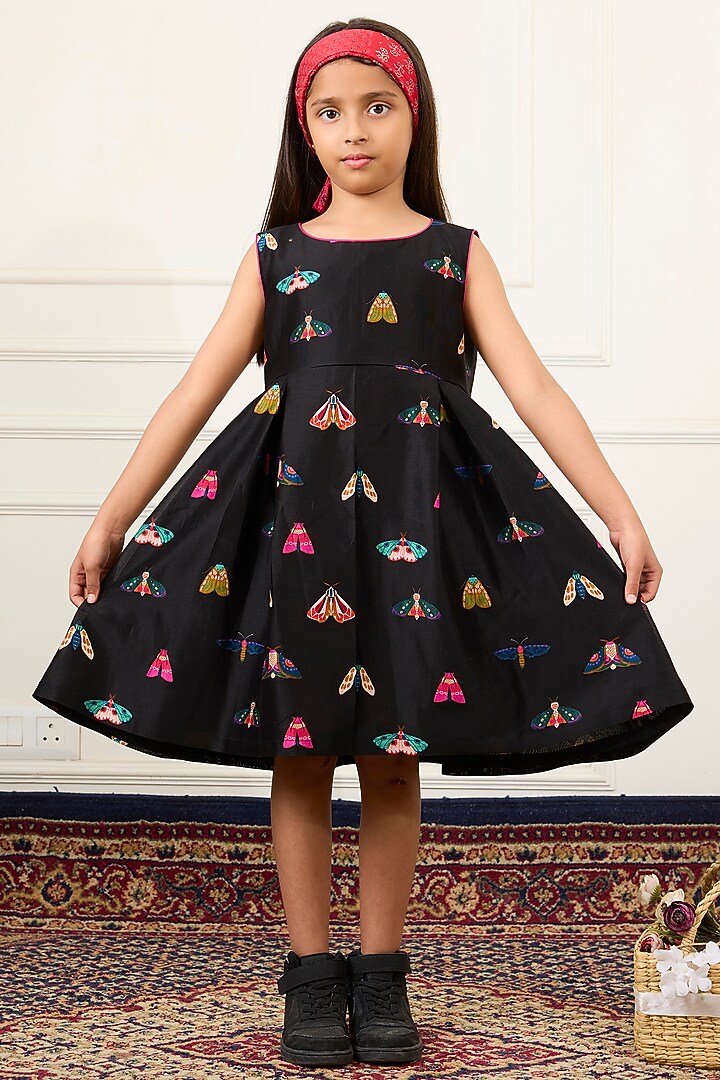 Black Handwoven Chanderi Floral Digital Printed Dress For Girls by Mamma Plz at Pernia's Pop Up Shop