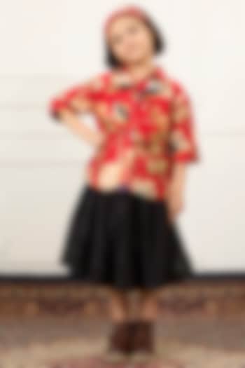 Black Handwoven Chanderi Pleated Skirt Set For Girls by Mamma Plz at Pernia's Pop Up Shop