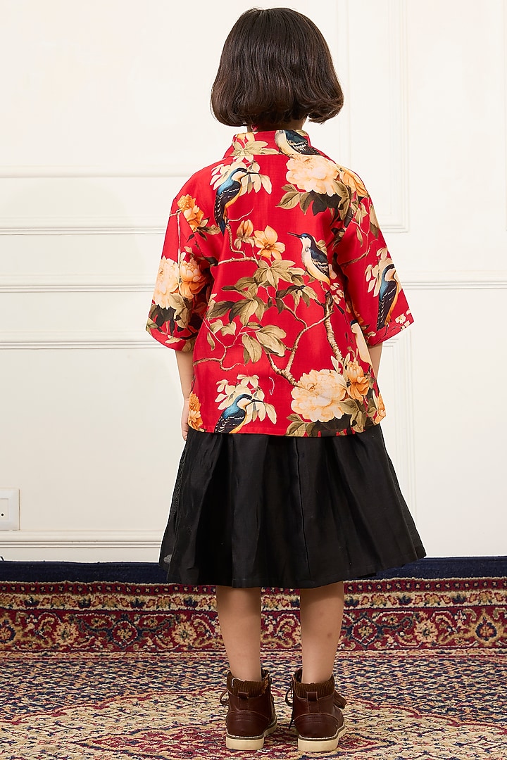 Black Handwoven Chanderi Pleated Skirt Set For Girls by Mamma Plz at Pernia's Pop Up Shop