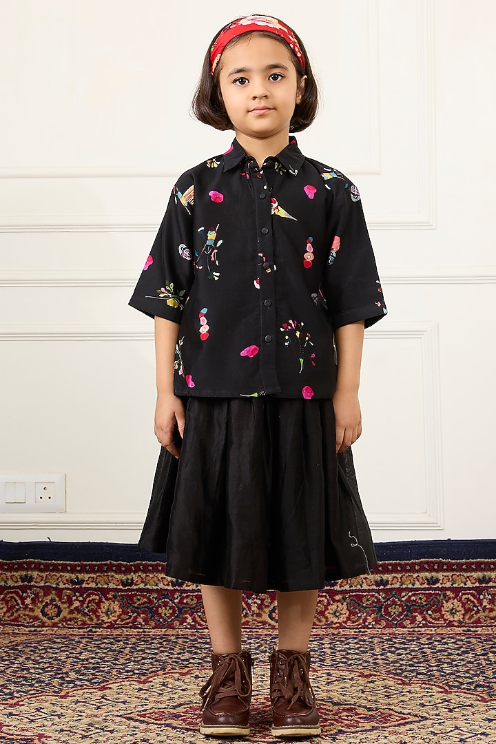 Black Handwoven Chanderi Flared Skirt Set For Girls by Mamma Plz at Pernia's Pop Up Shop