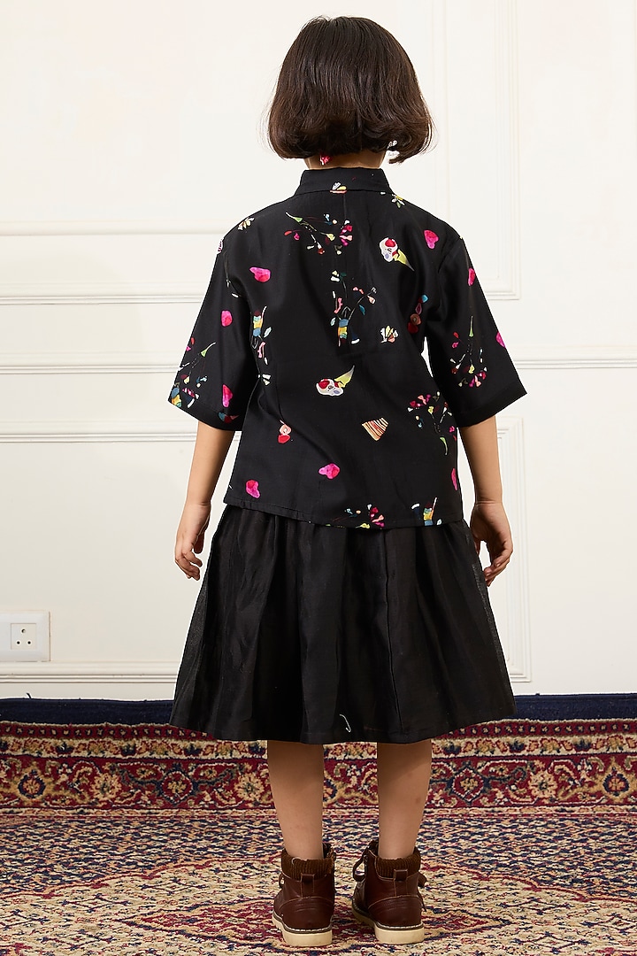 Black Handwoven Chanderi Flared Skirt Set For Girls by Mamma Plz at Pernia's Pop Up Shop