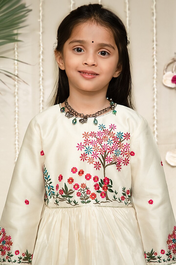 Ivory Handwoven Chanderi Embroidered Anarkali Set For Girls by Mamma Plz at Pernia's Pop Up Shop