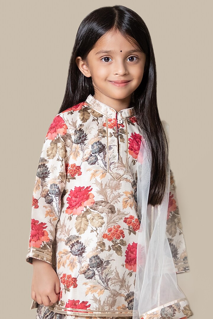 Ivory Handwoven Chanderi Floral Dhoti Set For Girls by Mamma Plz at Pernia's Pop Up Shop