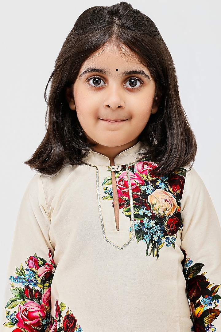 Ivory Handwoven Chanderi Floral Printed Kurta Set For Girls by Mamma Plz at Pernia's Pop Up Shop