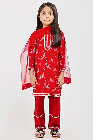 Red Handwoven Chanderi Bird Printed Kurta Set For Girls by Mamma Plz
