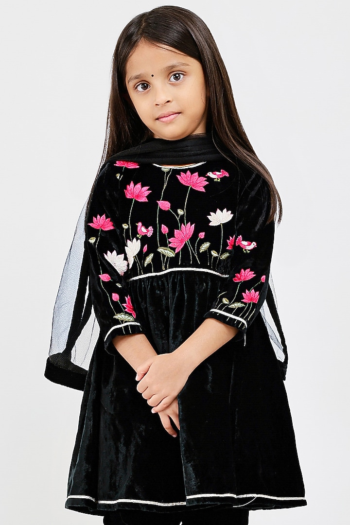 Black Velvet Floral Embroidered Anarkali Set For Girls by Mamma Plz at Pernia's Pop Up Shop
