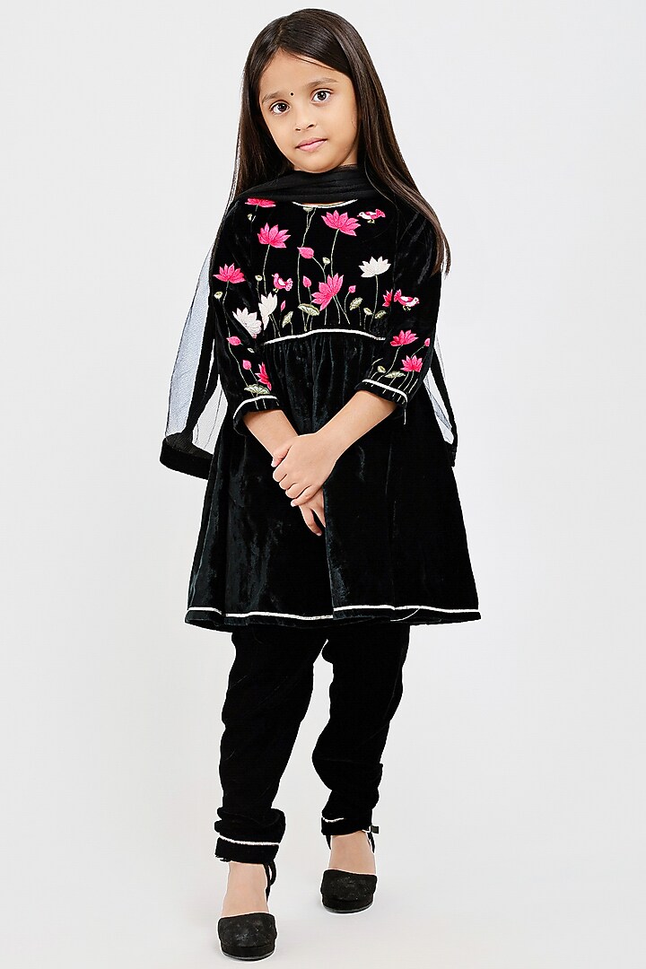 Black Velvet Floral Embroidered Anarkali Set For Girls by Mamma Plz at Pernia's Pop Up Shop