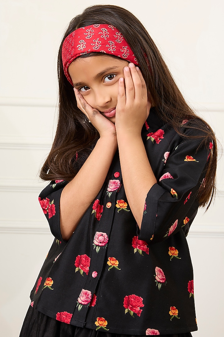 Black Handwoven Chanderi Skirt Set For Girls by Mamma Plz at Pernia's Pop Up Shop