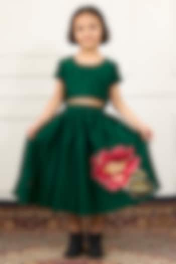 Emerald Green Handwoven Chanderi Floral Applique Skirt Set For Girls by Mamma Plz at Pernia's Pop Up Shop