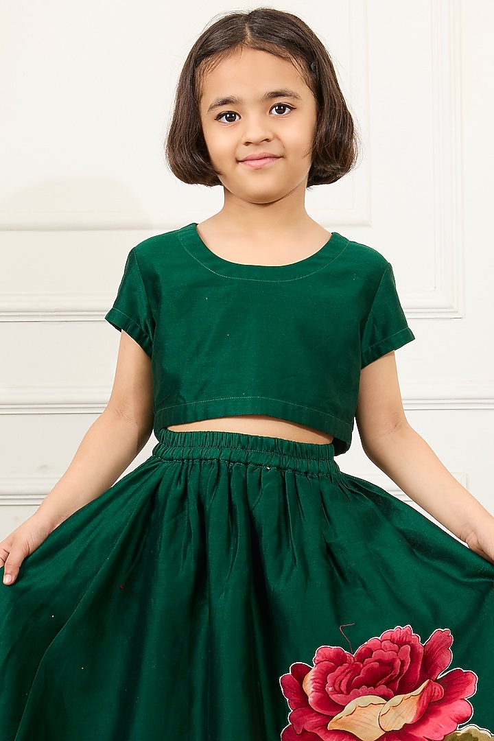 Emerald Green Handwoven Chanderi Floral Applique Skirt Set For Girls by Mamma Plz at Pernia's Pop Up Shop