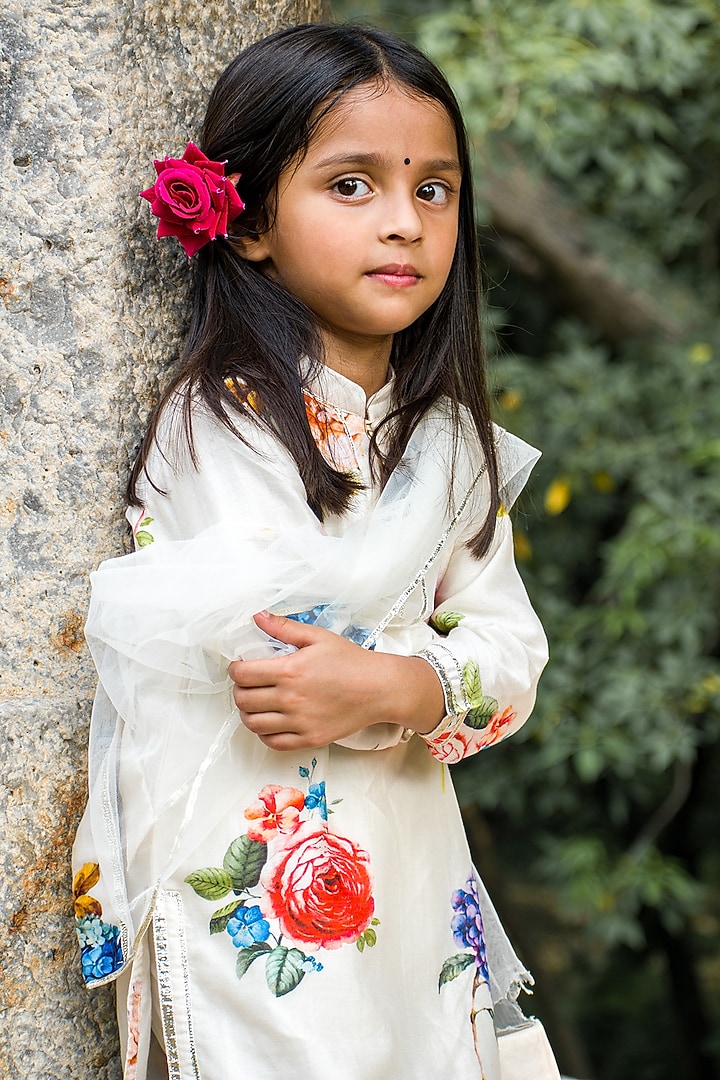Ivory Handwoven Chanderi Floral Printed Kurta Set For Girls by Mamma Plz at Pernia's Pop Up Shop