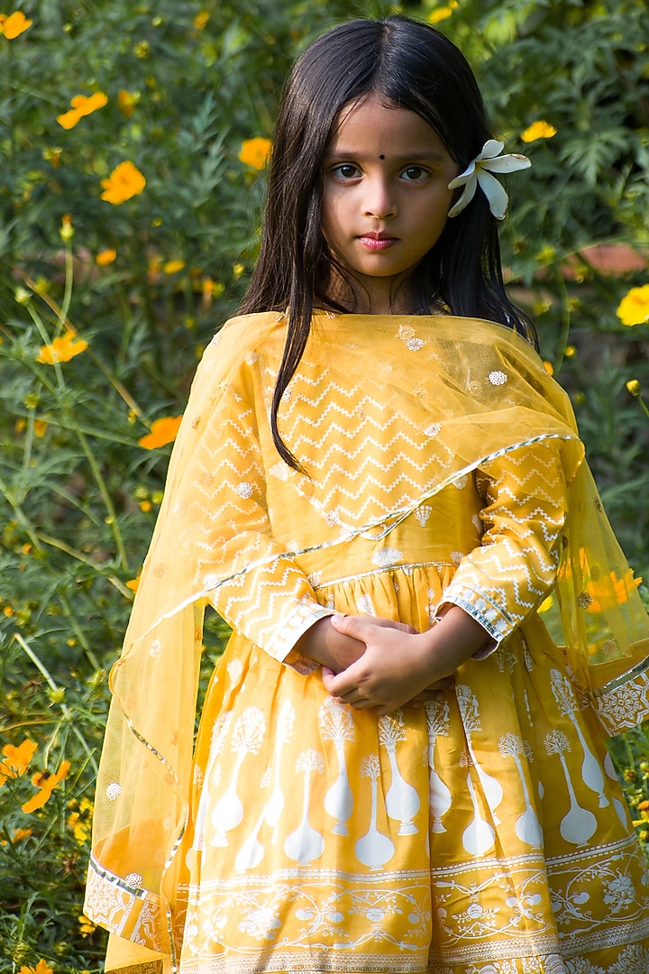 Yellow Handwoven Chanderi Block Printed Anarkali Set For Girls by Mamma Plz at Pernia's Pop Up Shop