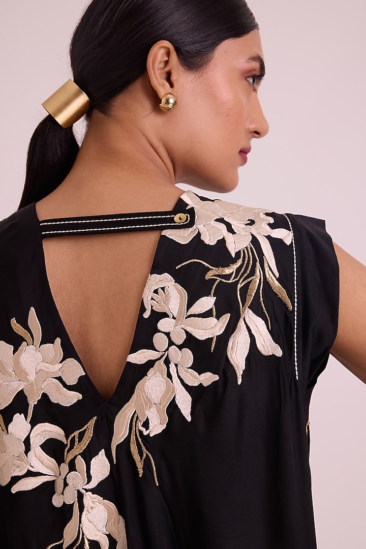 Ivory Chanderi Silk Floral Embroidered Pant Set by MADDER MUCH at Pernia's Pop Up Shop