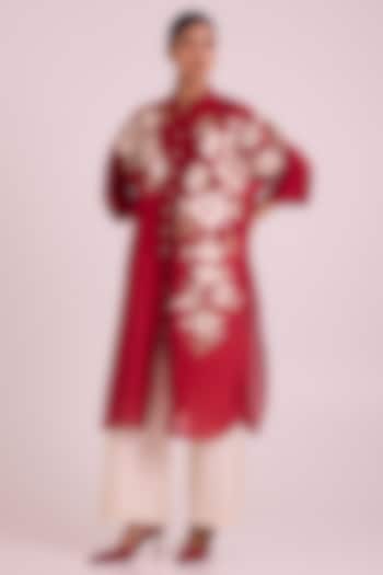 Red Chanderi Silk Floral Embroidered Tunic Set by MADDER MUCH at Pernia's Pop Up Shop