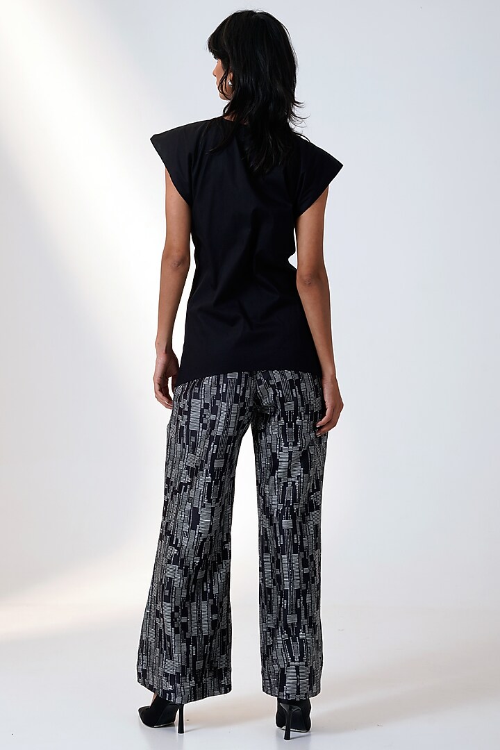 Grey Chanderi Silk Printed Pant Set by MADDER MUCH at Pernia's Pop Up Shop