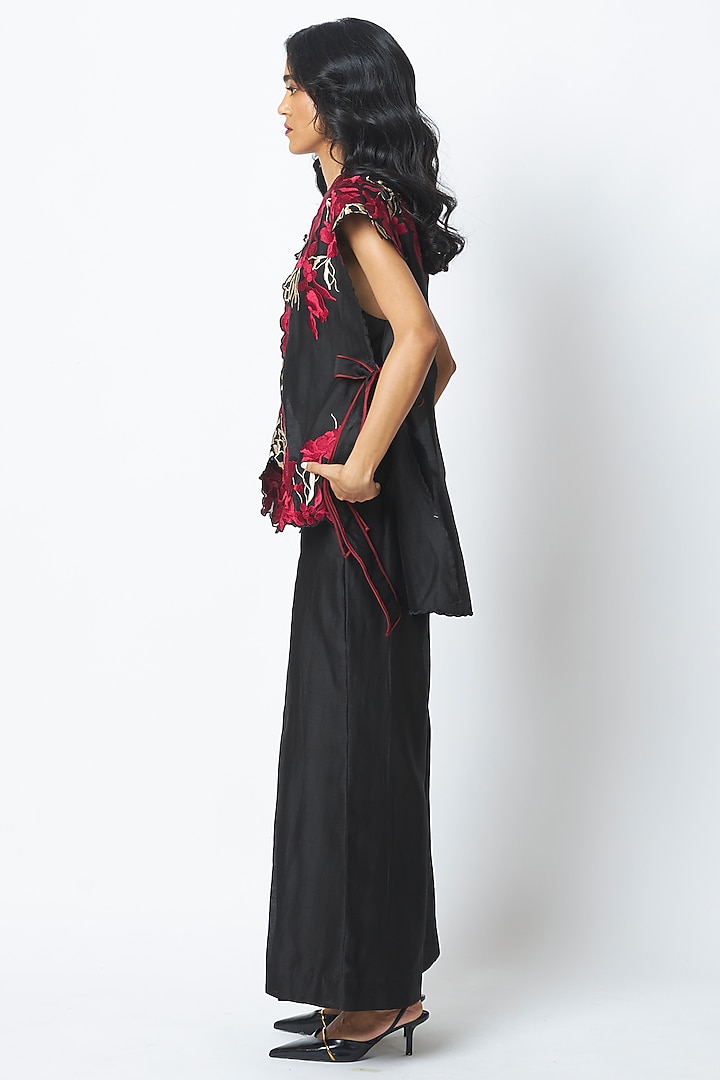 Black Handloom Chanderi Embroidered Co-Ord Set by MADDER MUCH at Pernia's Pop Up Shop