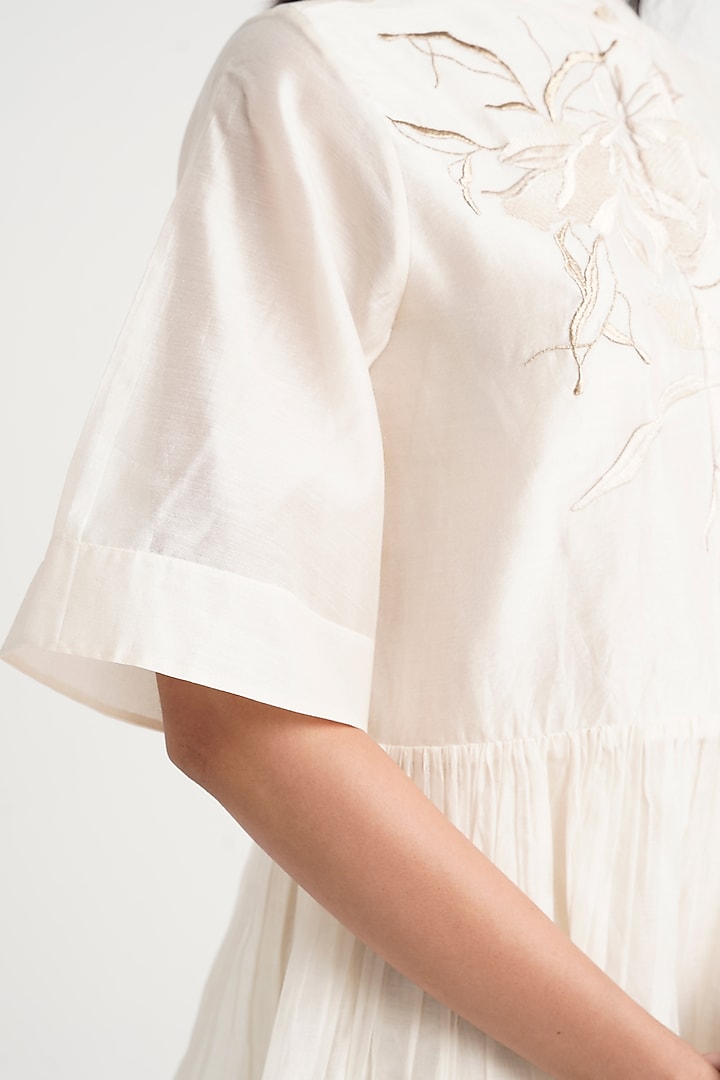 White Handloom Chanderi Silk Embroidered Tunic Set by MADDER MUCH at Pernia's Pop Up Shop
