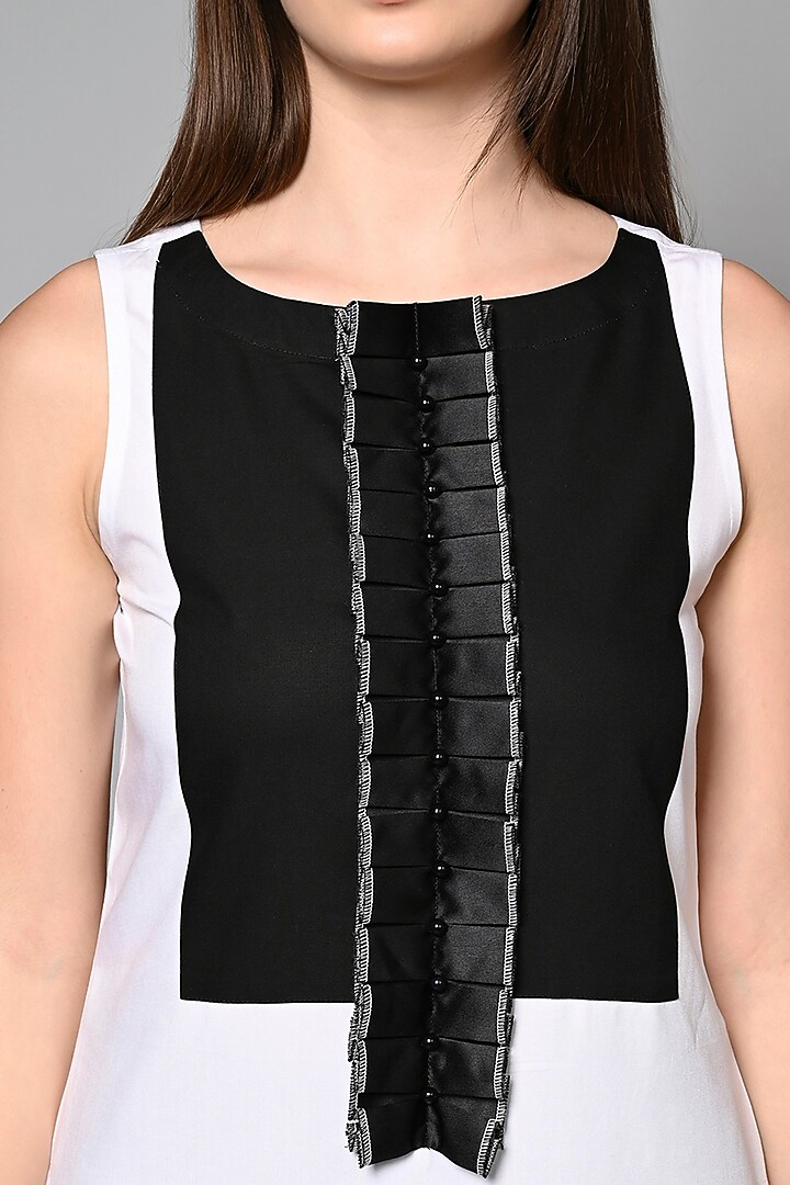 Black & White Viscose Rayon Tunic by House of MANAA at Pernia's Pop Up Shop