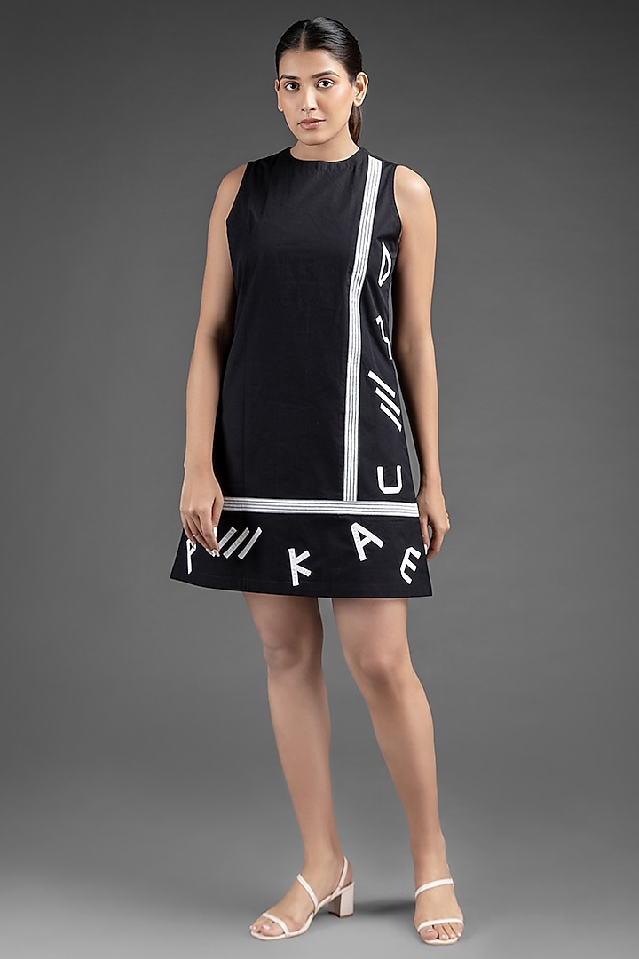 Black Cotton Shift Dress by House of MANAA