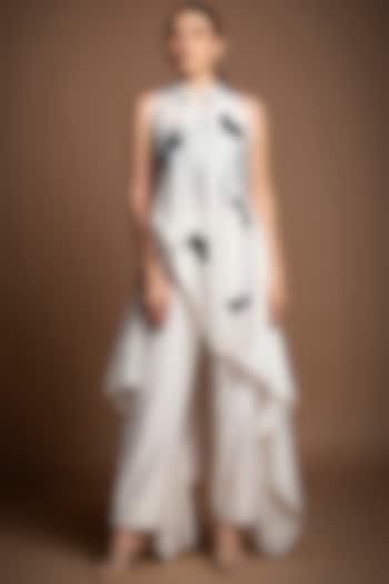 White Chanderi Silk Co-Ord Set by House of MANAA at Pernia's Pop Up Shop