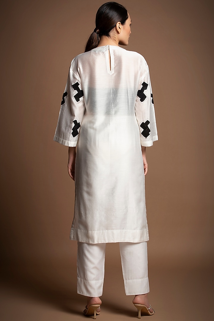 White Chanderi Silk Co-Ord Set by House of MANAA at Pernia's Pop Up Shop