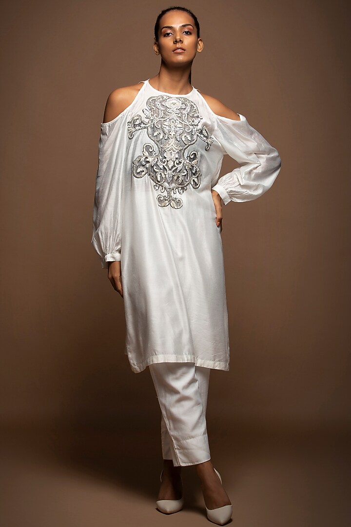 White Chanderi Silk Zardosi Embroidered Tunic Set by House of MANAA at Pernia's Pop Up Shop