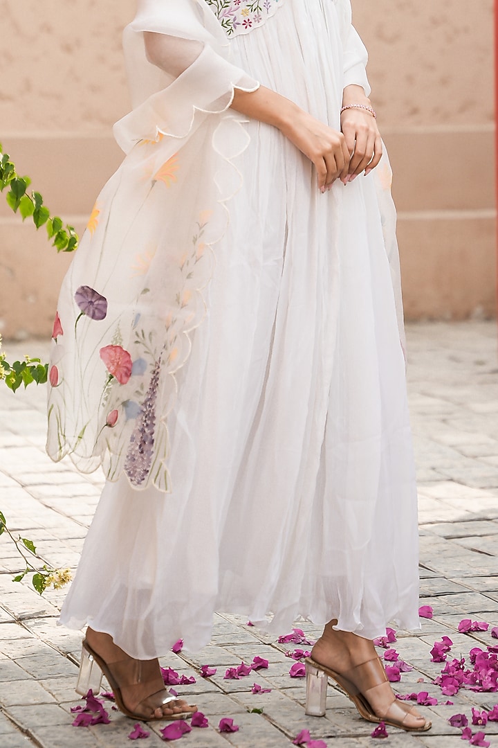 White Chiffon Silk Embroidered Anarkali Set by Mangalmay By Aastha at Pernia's Pop Up Shop