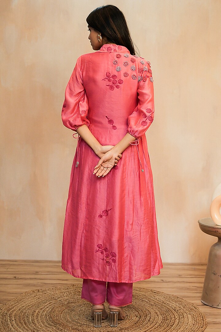 Fuchsia Pink Chanderi Silk Hand-Painted & 3D Floral Applique Co-Ord Set by Mangalmay By Aastha at Pernia's Pop Up Shop