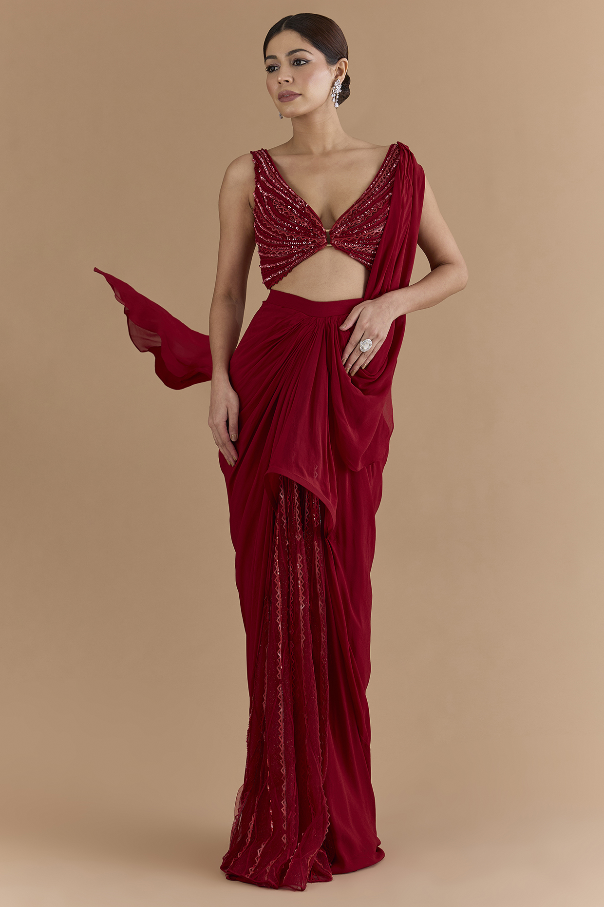 Red Georgette & Net Concept Wedding Saree Set by Mansi Malhotra at Pernia's Pop Up Shop