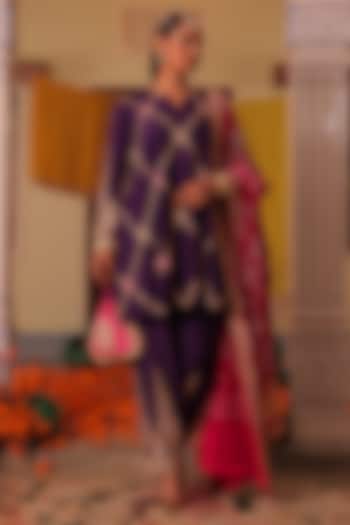 Purple Silk Marodi Embroidered Kurta Set by MANTHAN at Pernia's Pop Up Shop