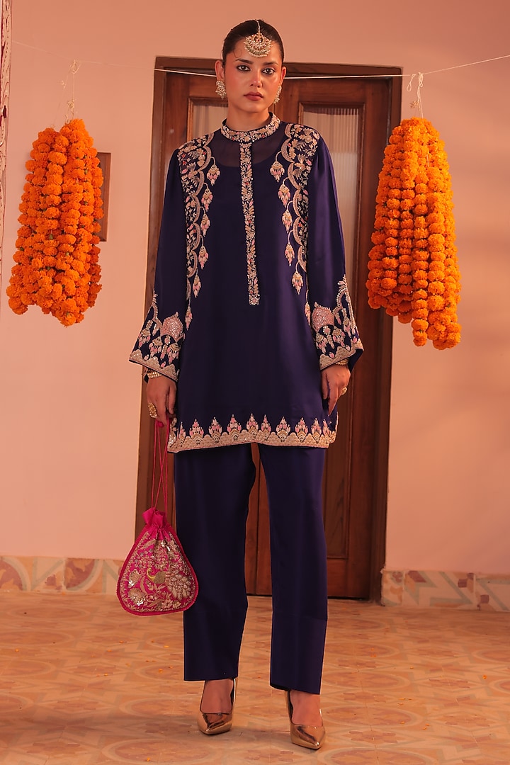 Blue Organza Thread & Marodi Embroidered Kurta Set by MANTHAN at Pernia's Pop Up Shop