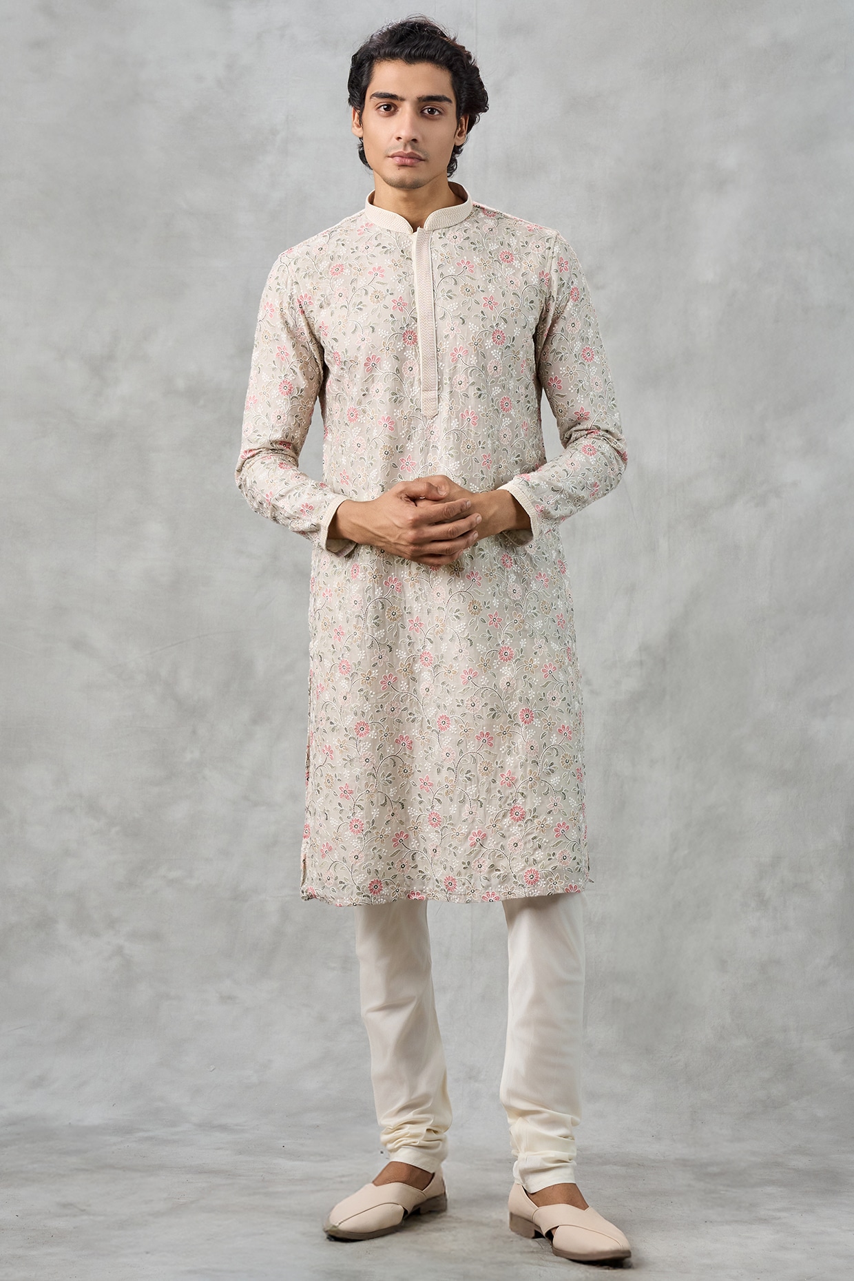 Twamev Cream Cotton Thread Embroidered Kurta Set